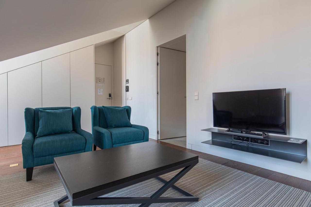8 Building Apartment 403 T2 - River & Garden View Lisboa Εξωτερικό φωτογραφία